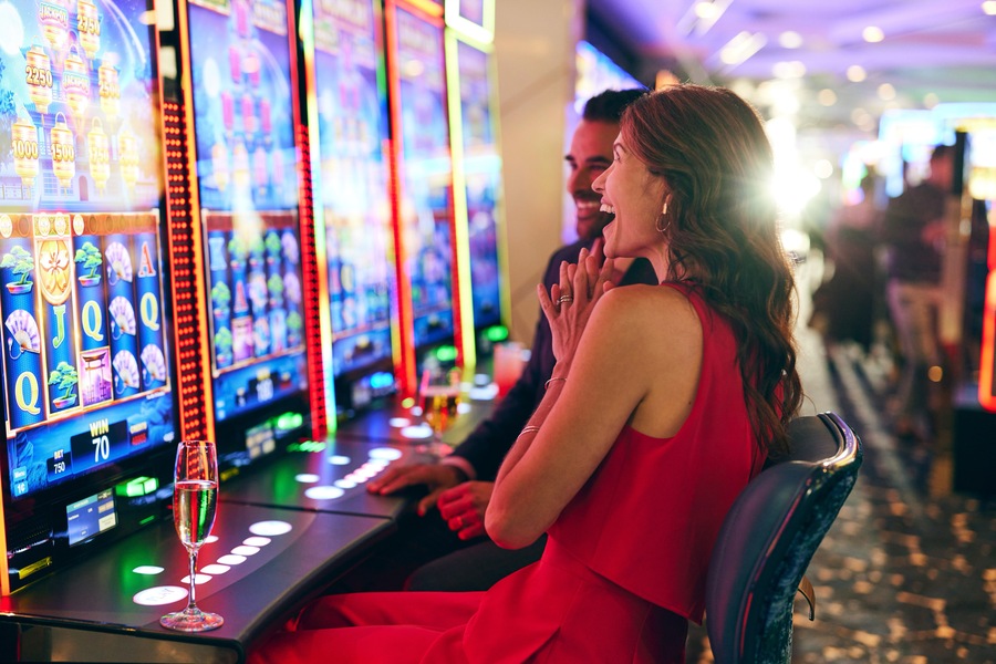 Celebrity Cruises, Celebrity Beyond, Casino 2 ©CEL.jpg